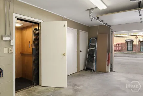 $2,250,000 | 510 East Mc Donough Street, Savannah, GA 31401