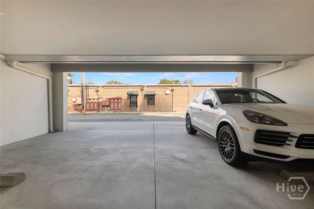 $2,250,000 | 510 East Mc Donough Street, Savannah, GA 31401