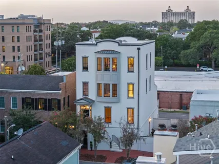 $2,250,000 | 510 East Mc Donough Street, Savannah, GA 31401
