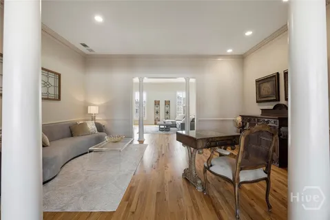 $2,250,000 | 510 East Mc Donough Street, Savannah, GA 31401