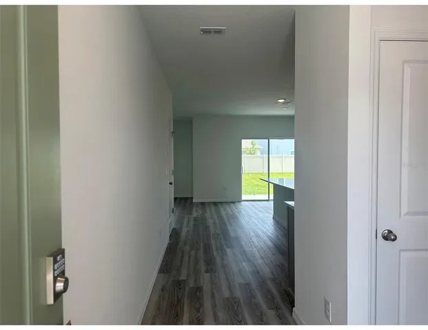 $2,800 | 10588 Farm Hl Avenue, Land O Lakes, FL 34638