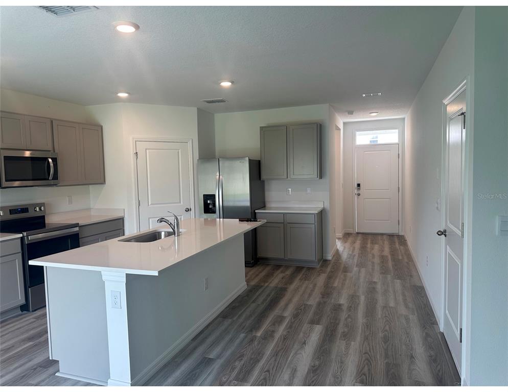 10588 Farm Hl Avenue Land O Lakes, FL 34638 - Photo 7 of 27