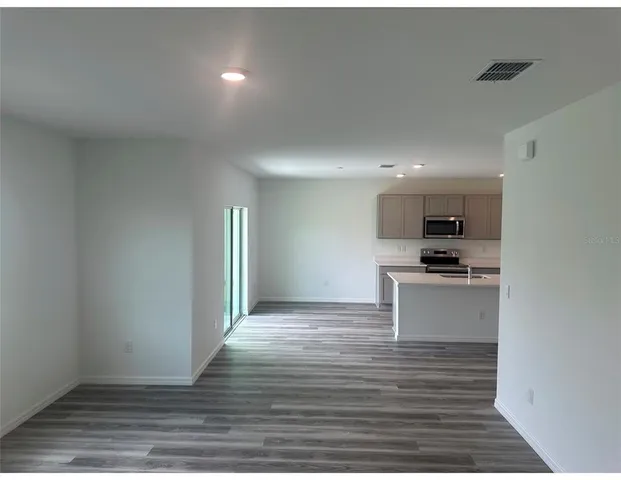 $2,800 | 10588 Farm Hl Avenue, Land O Lakes, FL 34638