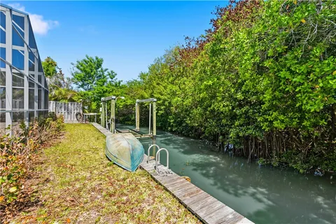 $545,000 | 212 14th Place, Vero Beach, FL 32960