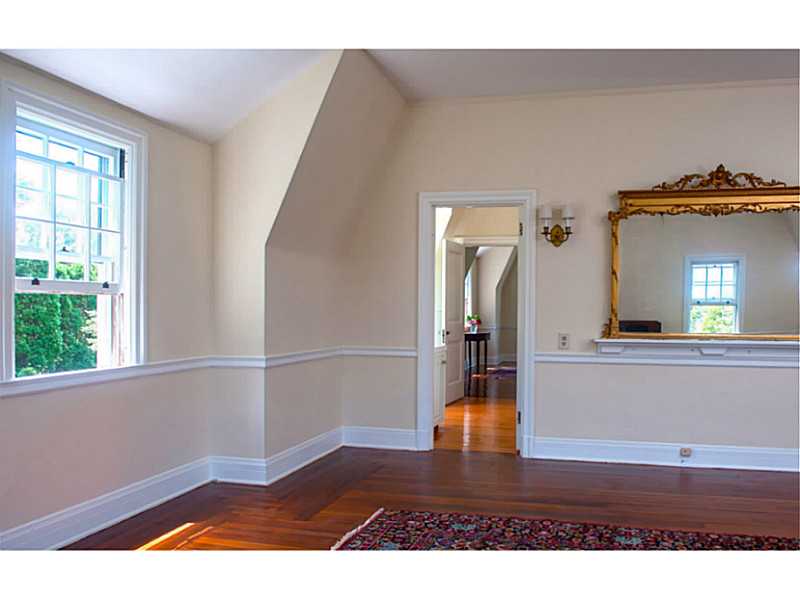 460 Ocean Road Narragansett, RI 02882 - Photo 15 of 23 Master Bedroom.