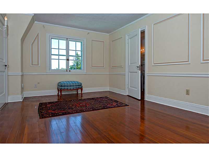 460 Ocean Road Narragansett, RI 02882 - Photo 17 of 23 Bedroom.