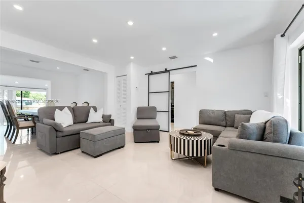 $7,500 | 231 Northeast 45th Street, Unit 231, Miami, FL 33137