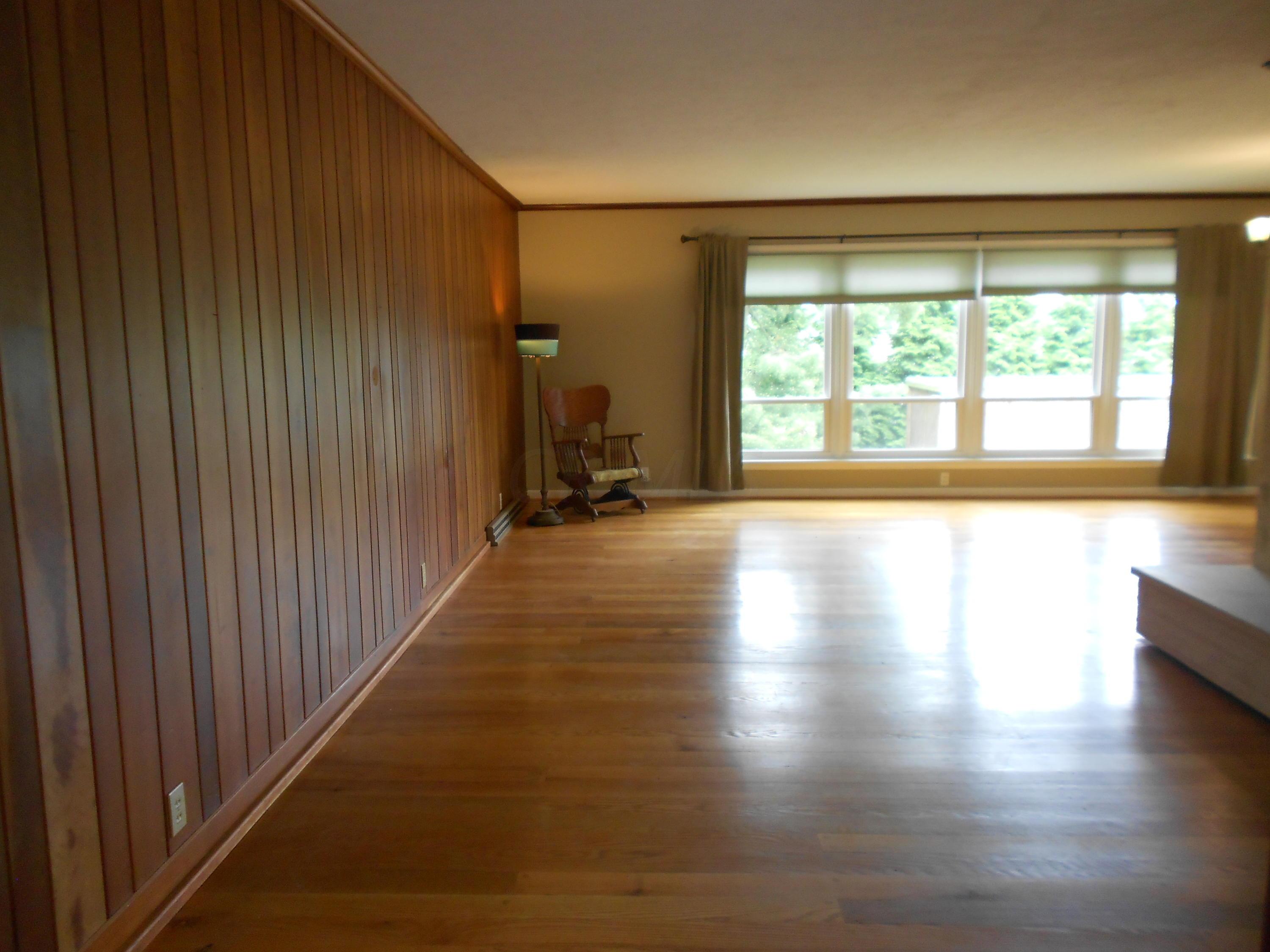 800 Crawford Road Newark, OH 43055 - Photo 3 of 40 Gallery Image 3