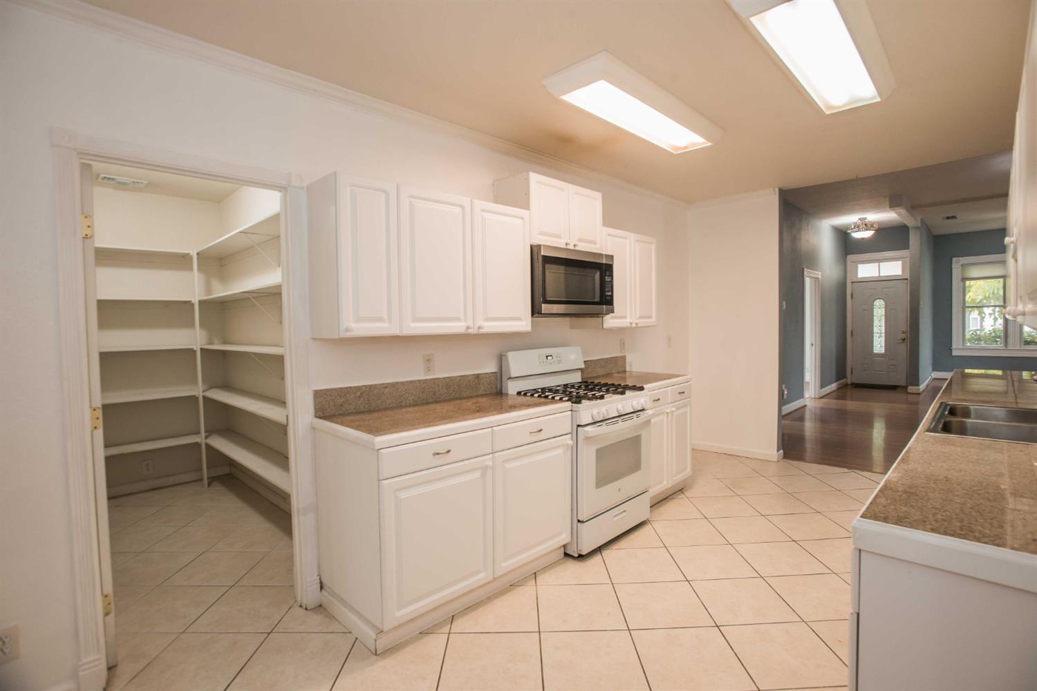 9695 Kent Street Elk Grove, CA 95624 - Photo 18 of 74