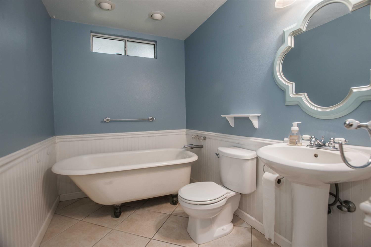 9695 Kent Street Elk Grove, CA 95624 - Photo 25 of 74