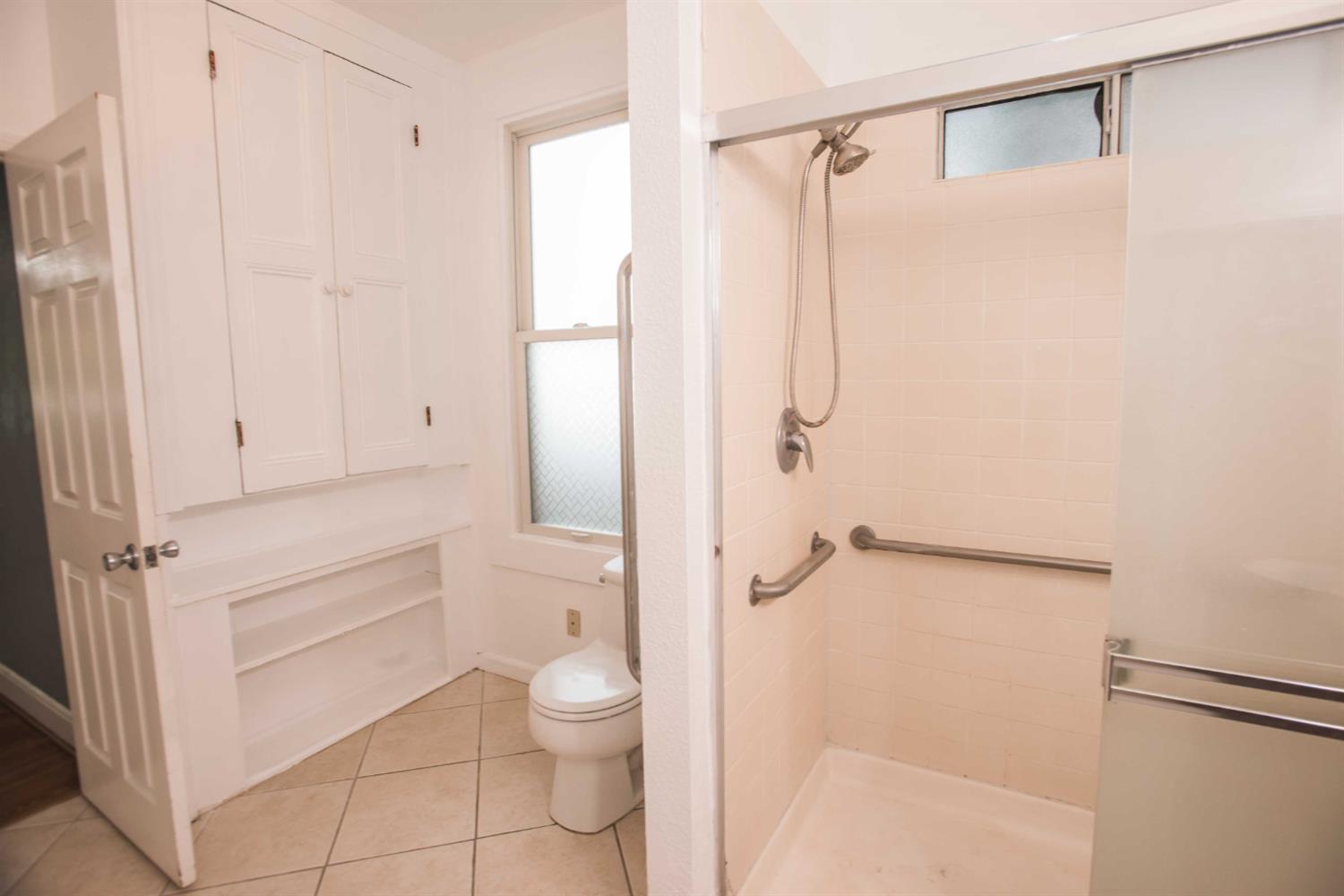 9695 Kent Street Elk Grove, CA 95624 - Photo 28 of 74