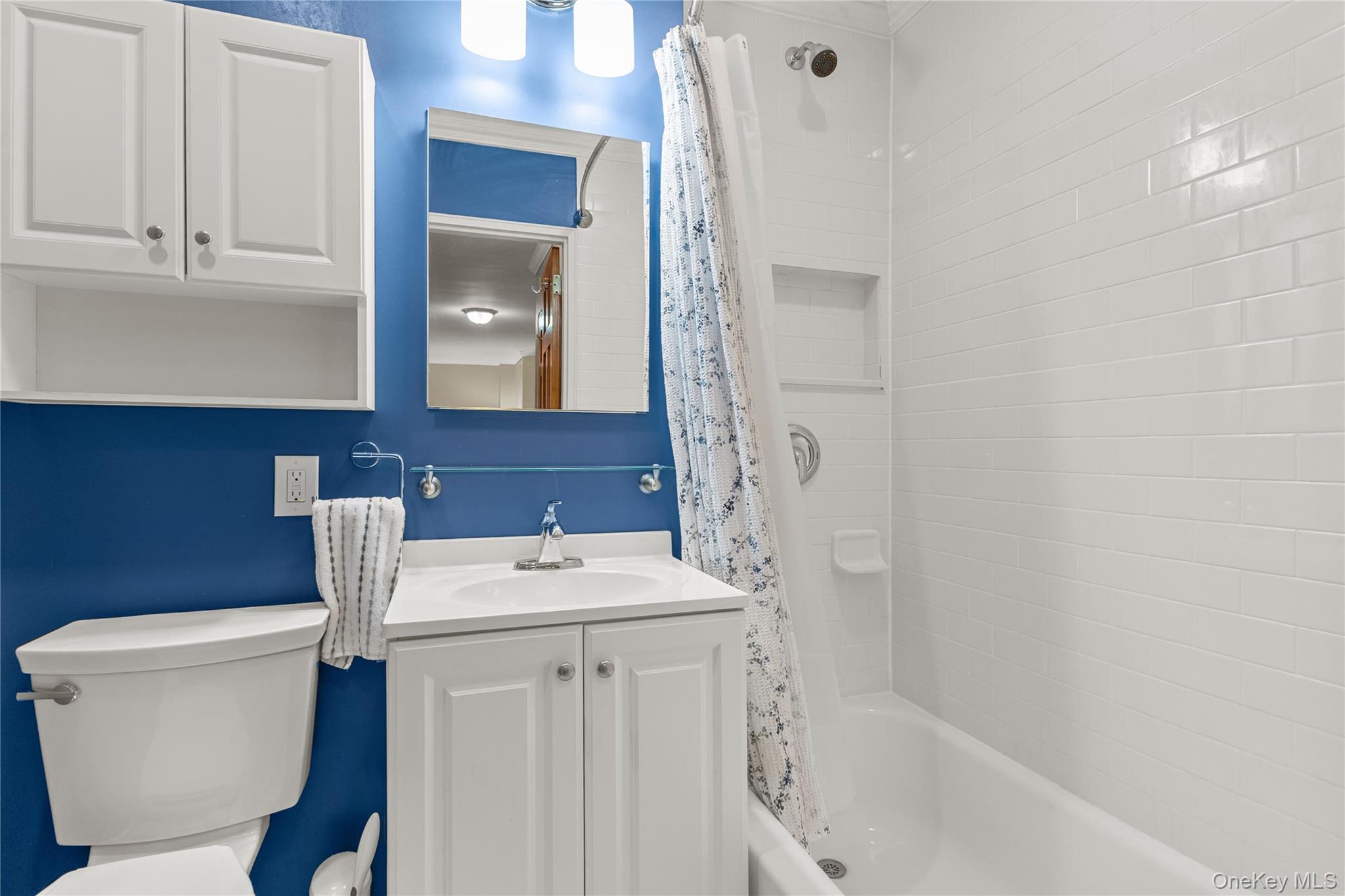 185 South Middle Neck Road, Unit 1P Great Neck, NY 11021 - Photo 13 of 16