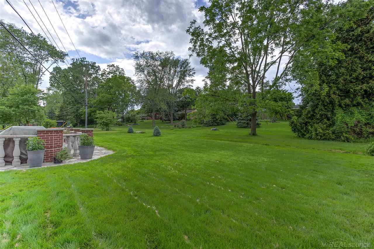 58 Kalhaven Road Rochester Hills, MI 48307 - Photo 17 of 46