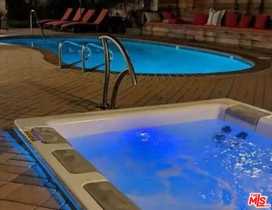 2721 2nd Street, Unit 207 Santa Monica, CA 90405 - Photo 7 of 11 a view of water heater room