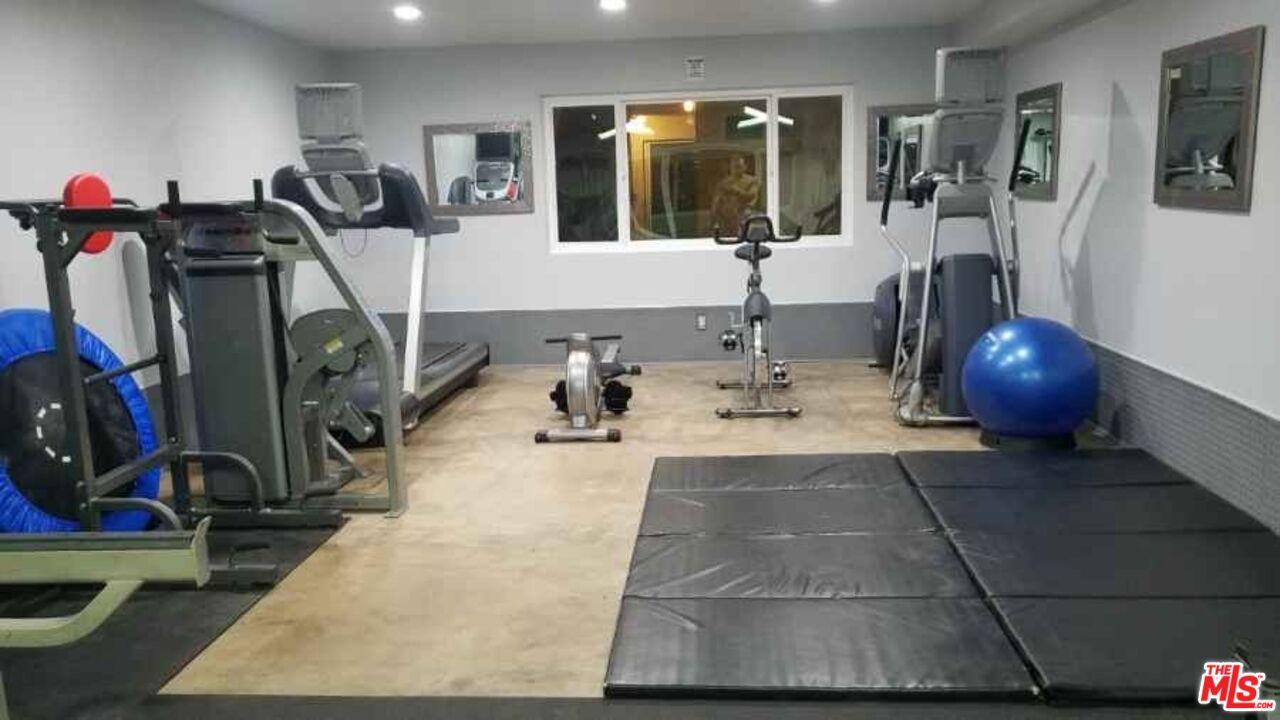 2721 2nd Street, Unit 207 Santa Monica, CA 90405 - Photo 10 of 11 a view of a room with gym equipment