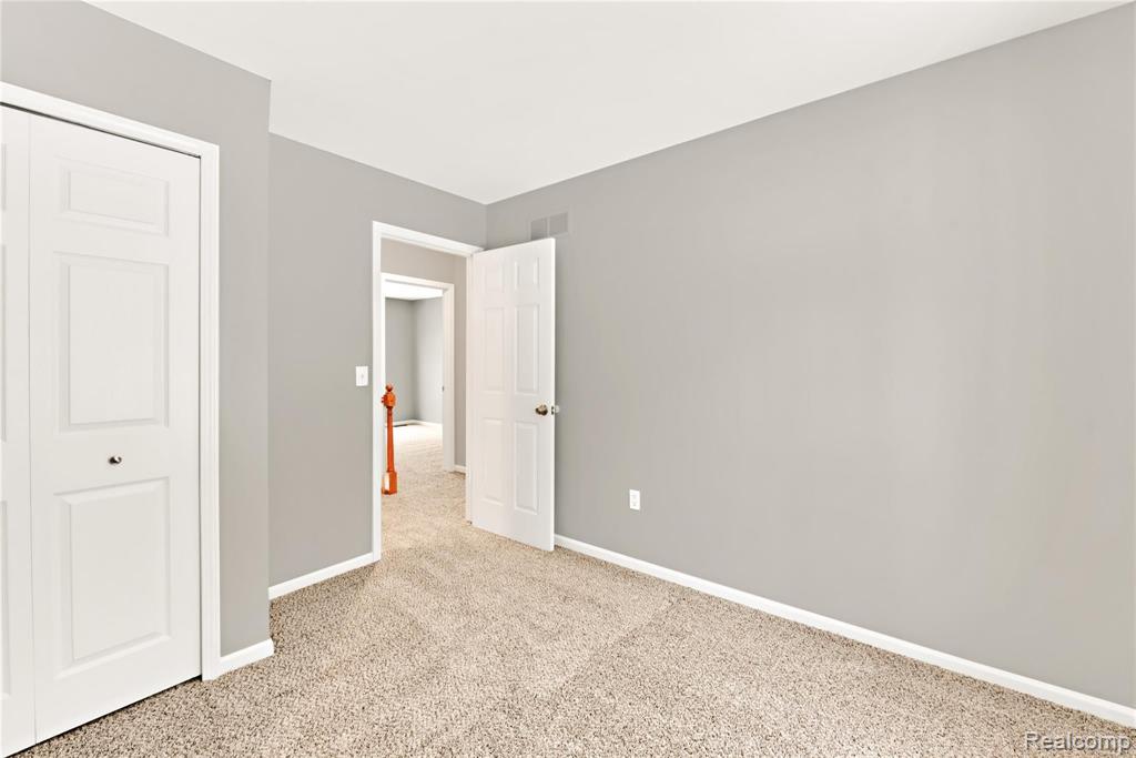 1099 Bloomer Road Rochester Hills, MI 48307 - Photo 44 of 49