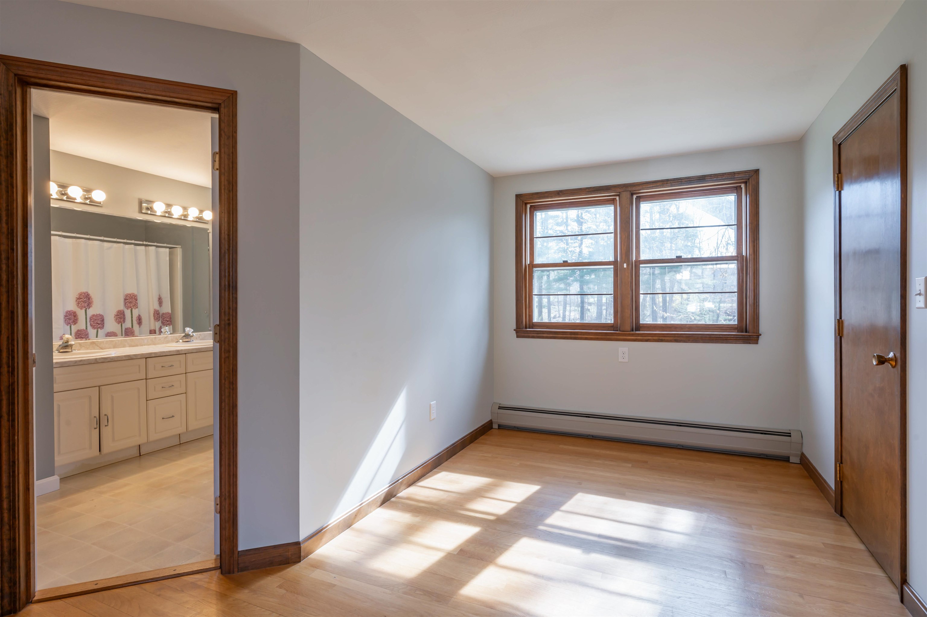 422 Main Dunstable Road Nashua, NH 03062 - Photo 15 of 39