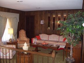 1309 Silver Grove Road Bluff City, TN 37618 - Photo 3 of 10 Roomy Formal living room