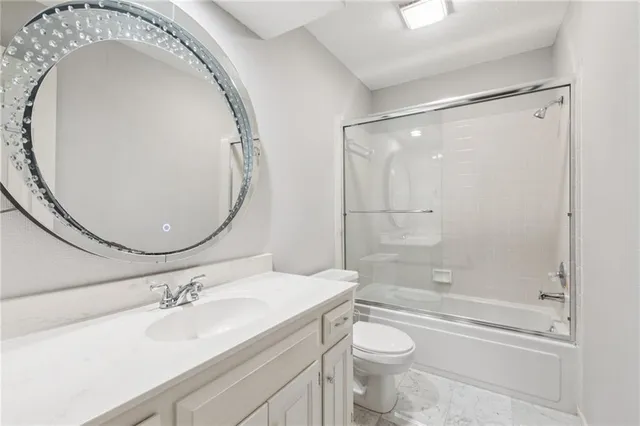 $410,000 | 6712 West 126th Court, Overland Park, KS 66209