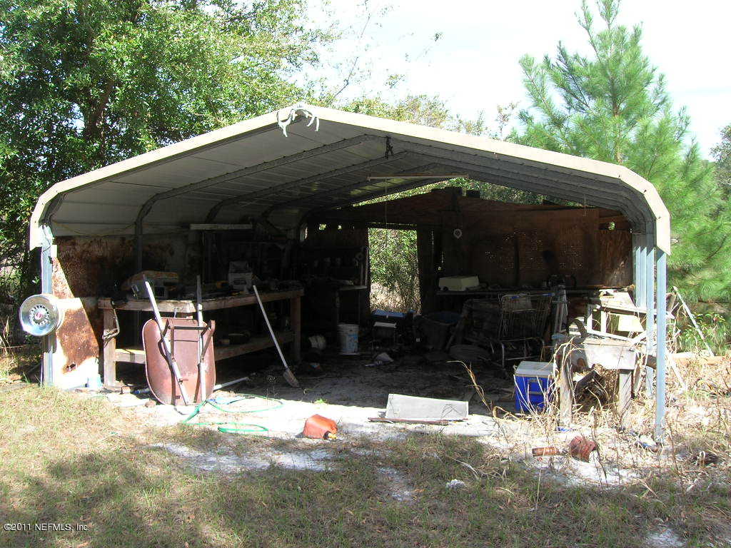 137 Penny Acres Road Welaka, FL 32112 - Photo 11 of 12 Carport