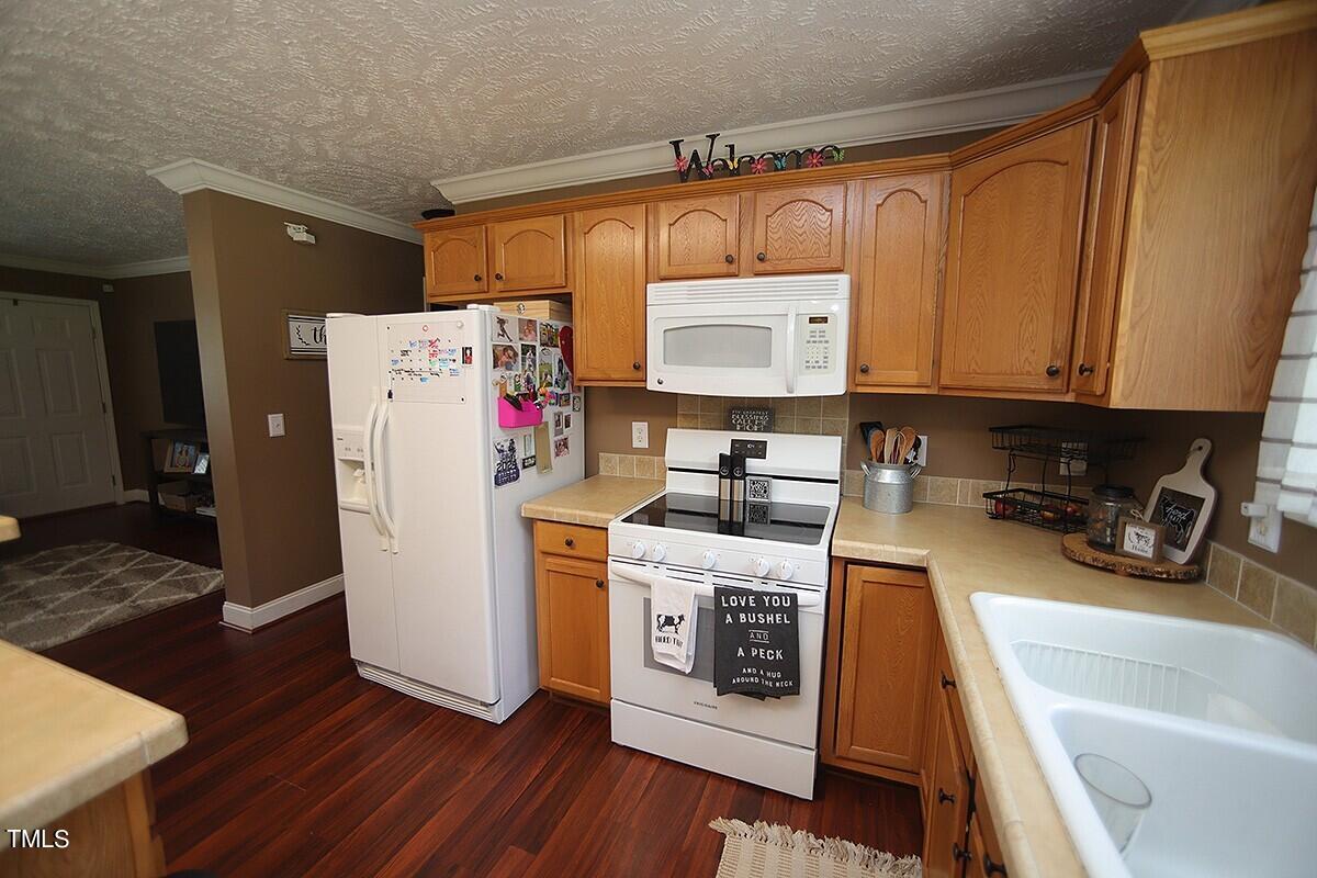125 Beaver Dam Road Henderson, NC 27537 - Photo 6 of 22 thumbnail_125 Beaver Dam RdE