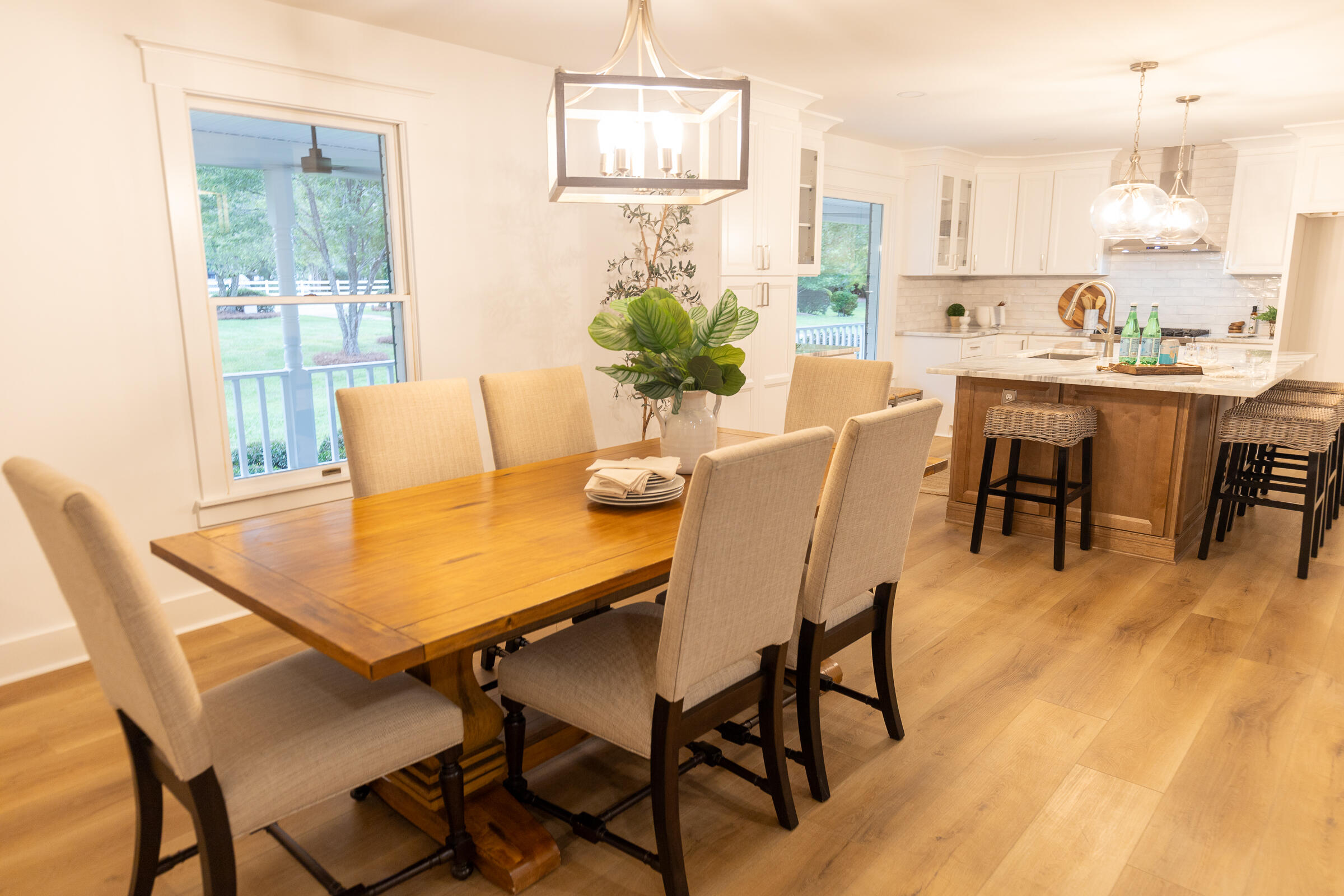 429 West Butternut Road Summerville, SC 29483 - Photo 8 of 51 Formal Dining Area