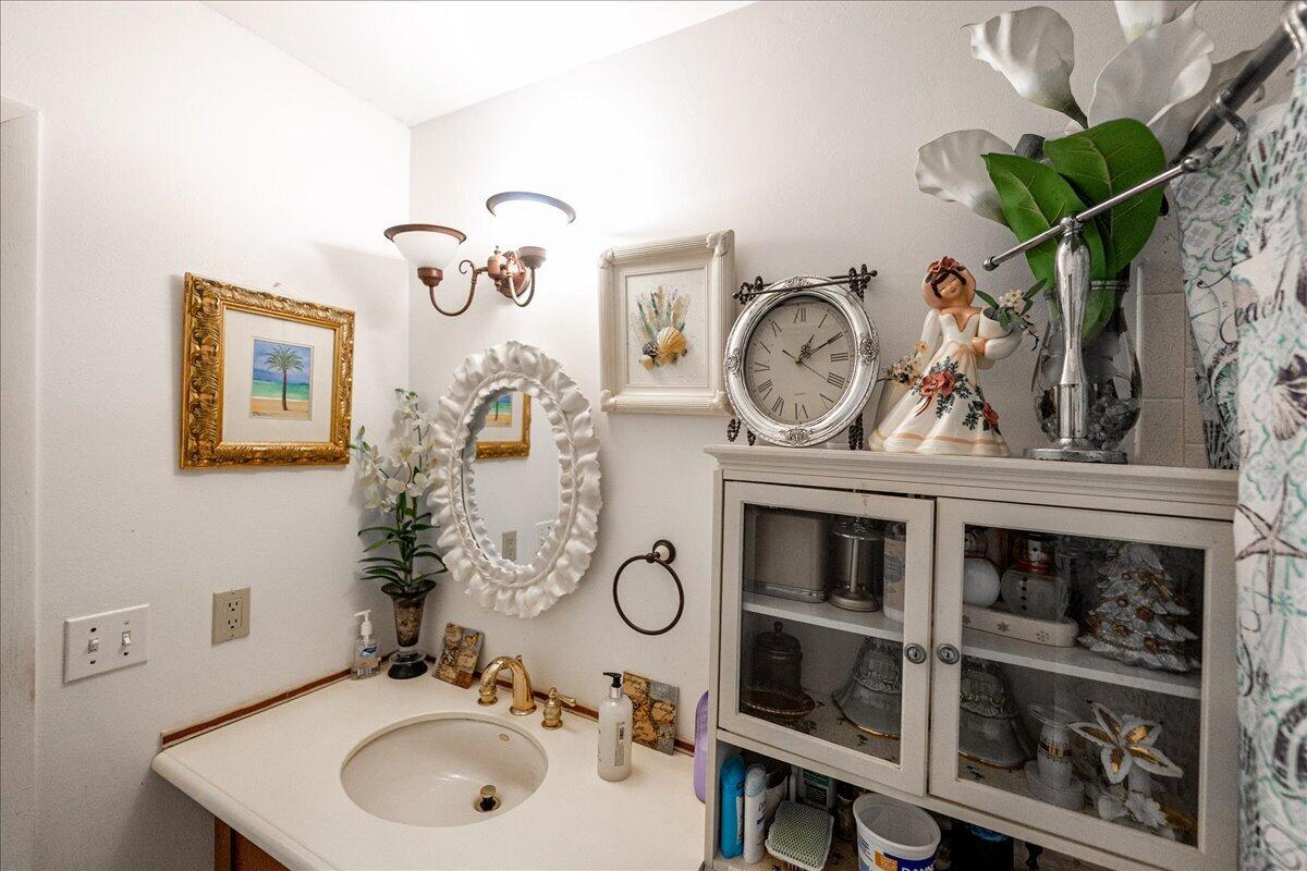 6531 Southeast Federal Highway, Unit Q108 Stuart, FL 34997 - Photo 21 of 36 14-DSC8092