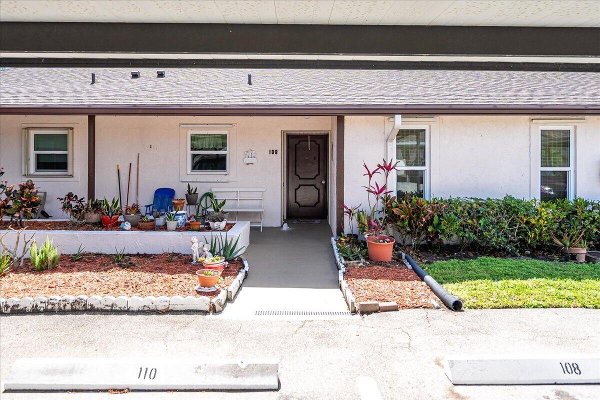 6531 Southeast Federal Highway, Unit Q108 Stuart, FL 34997 - Photo 26 of 36 03-DSC8049