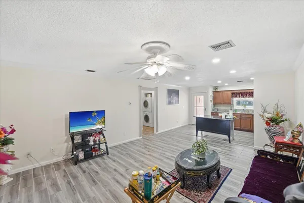 $189,000 | 6531 Southeast Federal Highway, Unit Q108, Stuart, FL 34997