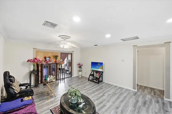 $189,000 | 6531 Southeast Federal Highway, Unit Q108, Stuart, FL 34997