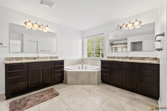 $495,000 | 6 Lake Vista Court, Lake Villa, IL 60046