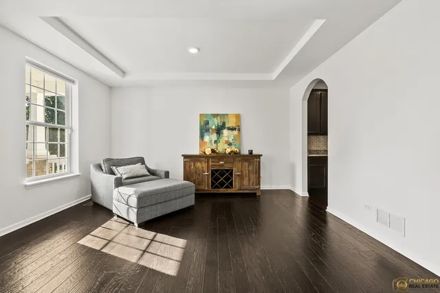 $495,000 | 6 Lake Vista Court, Lake Villa, IL 60046