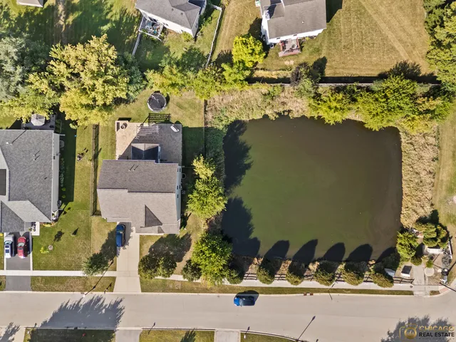 $495,000 | 6 Lake Vista Court, Lake Villa, IL 60046