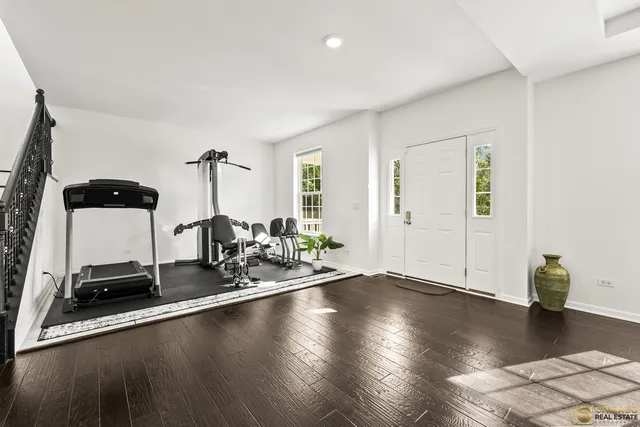 $495,000 | 6 Lake Vista Court, Lake Villa, IL 60046