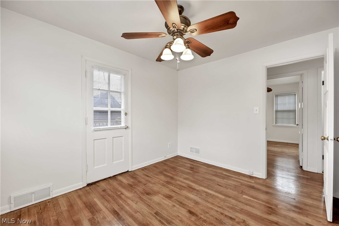 3537 Daleford Road Cleveland, OH 44120 - Photo 23 of 35