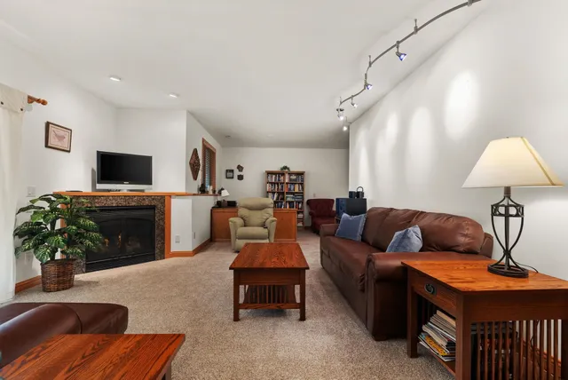 $444,900 | 209 Morningside Drive, Deerfield, WI 53531