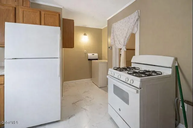 $290,000 | 124 Mountain View Avenue, Brunswick, NY 12180