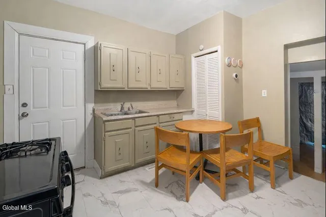 $290,000 | 124 Mountain View Avenue, Brunswick, NY 12180