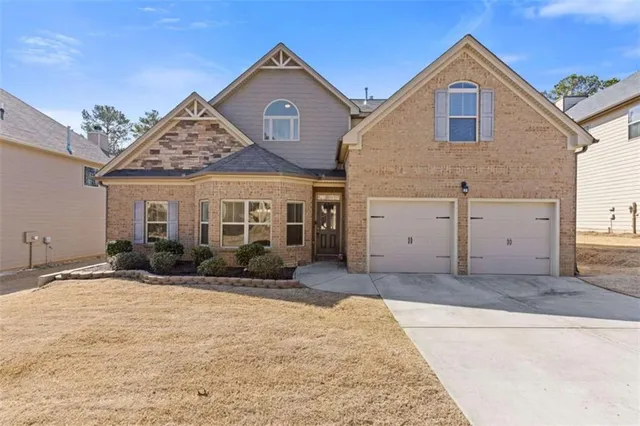 $2,850 | 8046 Stillmist Drive, Fairburn, GA 30213
