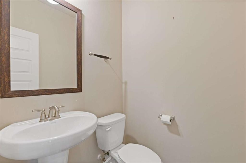 8046 Stillmist Drive Fairburn, GA 30213 - Photo 13 of 30