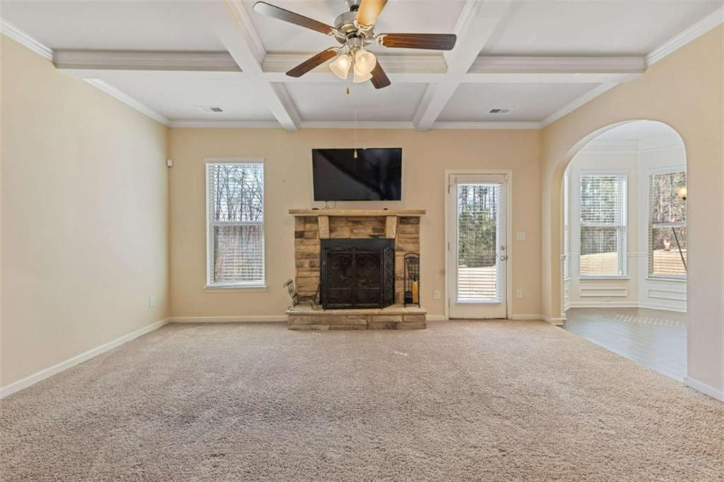 8046 Stillmist Drive Fairburn, GA 30213 - Photo 4 of 30