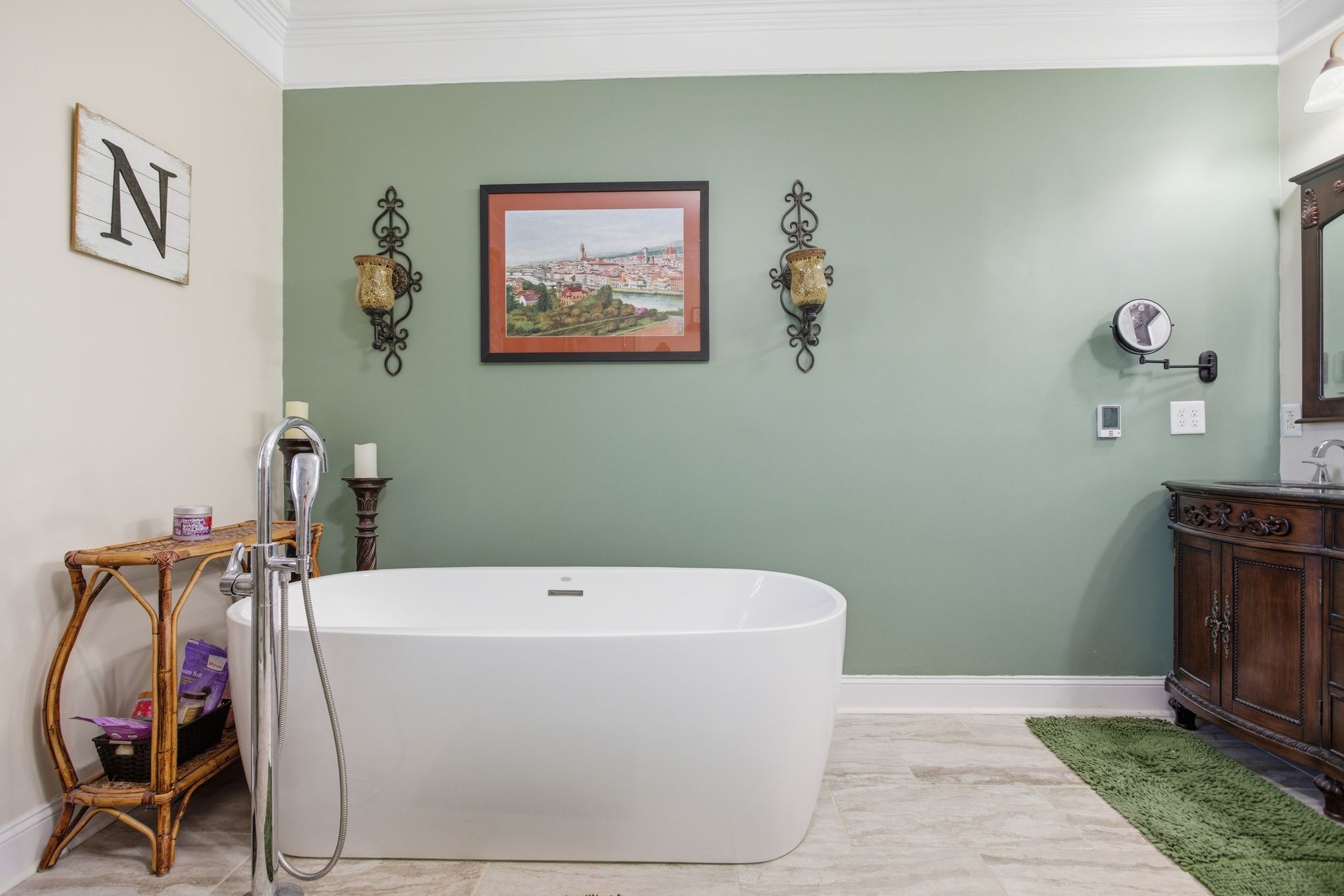 1150 Cochran Cemetery Road Lewisburg, TN 37091 - Photo 18 of 63 a white bath tub sitting in a bathroom