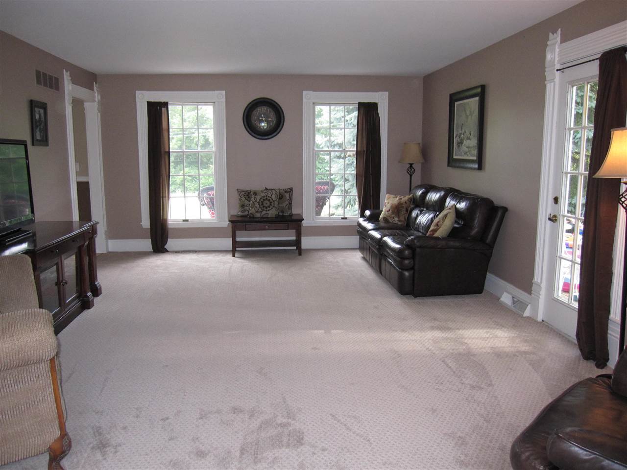 7676 Burr Oak Road Roscoe, IL 61073 - Photo 4 of 15 Gallery Image 4