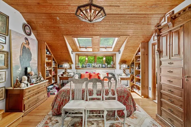 $1,250,000 | 1341 Beaver Valley Road, Stroudsburg, PA 18360