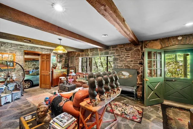 $1,250,000 | 1341 Beaver Valley Road, Stroudsburg, PA 18360