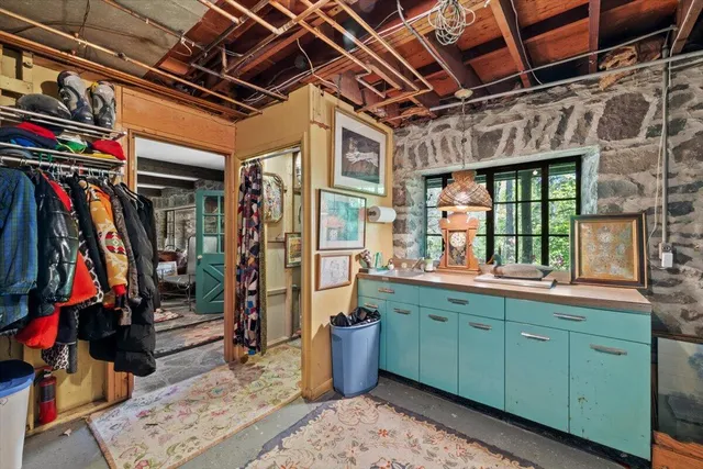 $1,250,000 | 1341 Beaver Valley Road, Stroudsburg, PA 18360