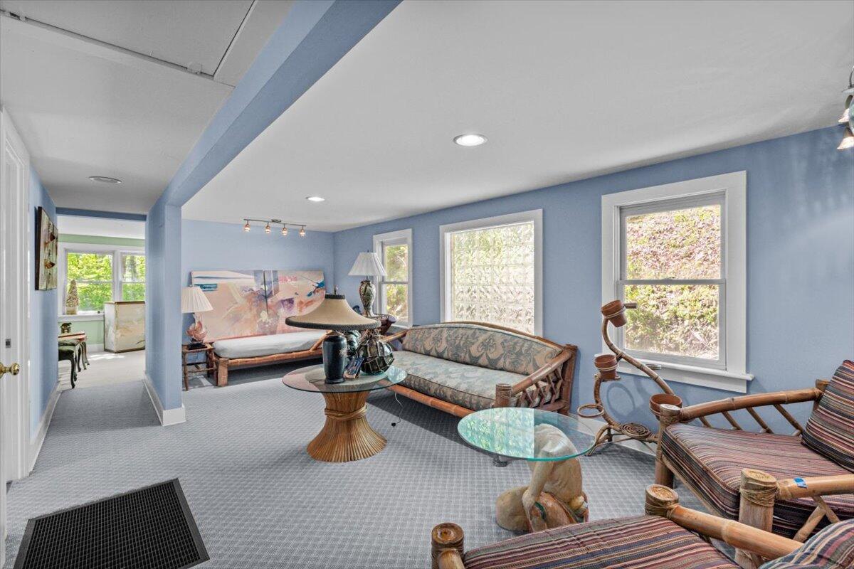 1341 Beaver Valley Road Stroudsburg, PA 18360 - Photo 75 of 86 Cottage LR