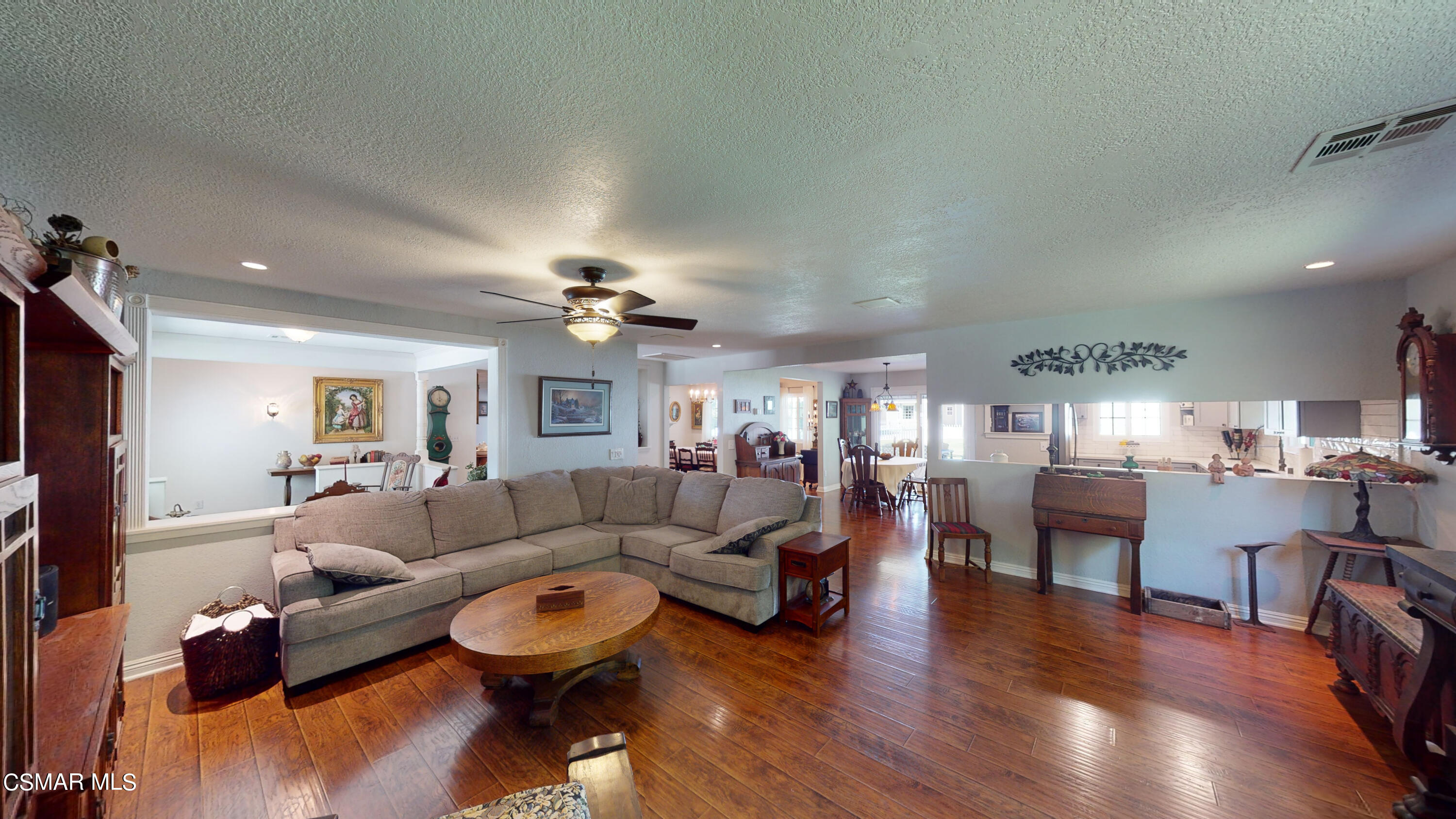 4865 Leeds Street Simi Valley, CA 93063 - Photo 15 of 91 45 LR