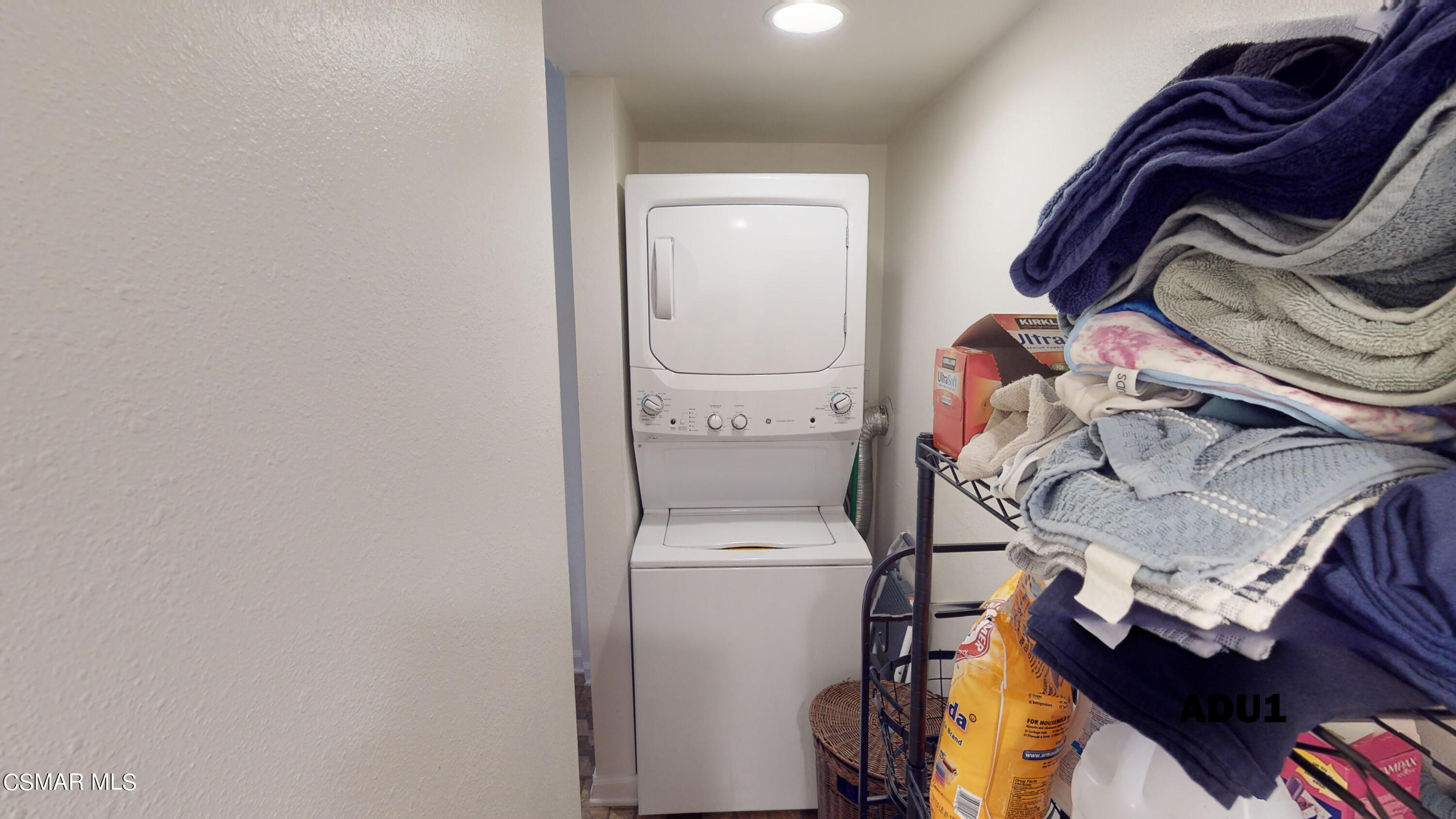 4865 Leeds Street Simi Valley, CA 93063 - Photo 53 of 91 a utility room with dryer and washer