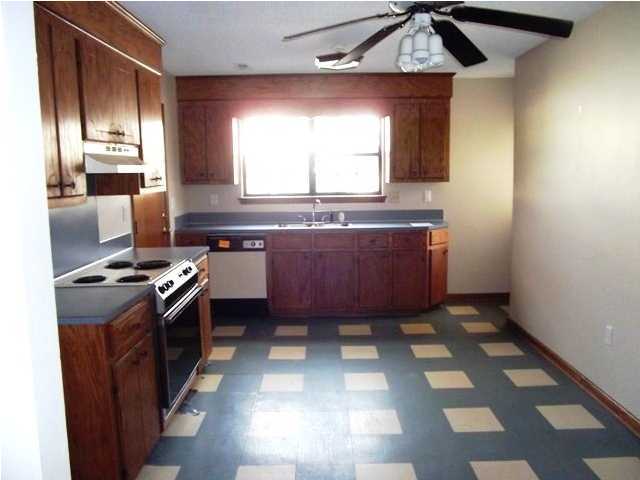 7643 Oldridge Road North Charleston, SC 29418 - Photo 3 of 11 Additional Photo